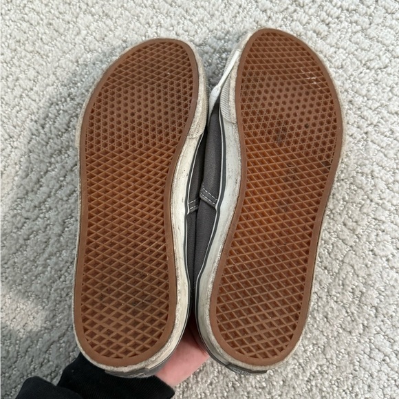 Vans Kid’s Grey Sneakers Size 2 - Picture 2 of 7